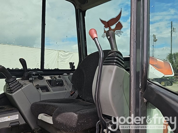 2021-bobcat-e42-image-30