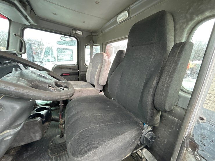 2007-kenworth-w900-image-62