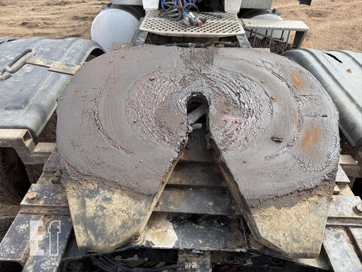 2005-kenworth-w900-image-23