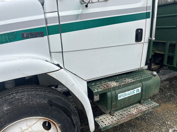 1998-massey-ferguson-8-image-15