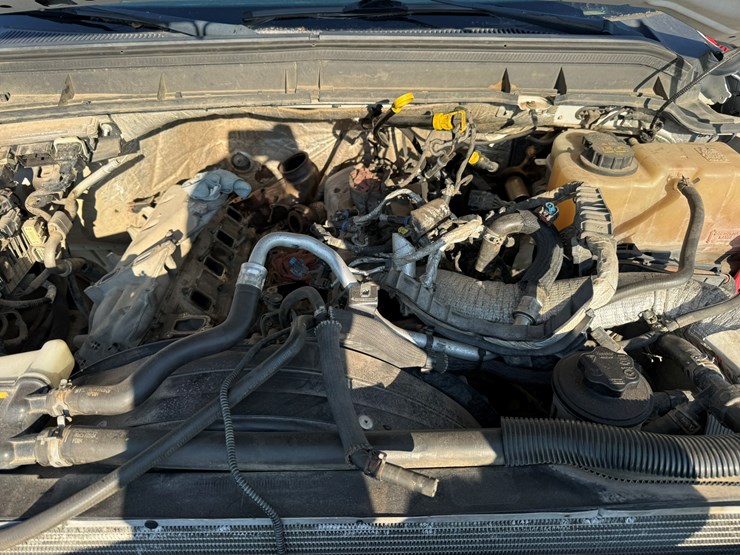 2012-ford-f550-xl-image-12