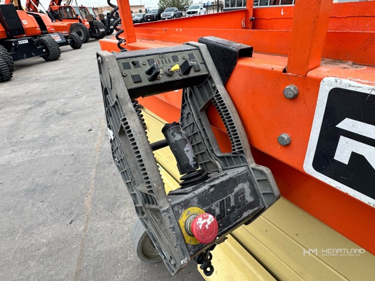 2018-jlg-3246es-image-10