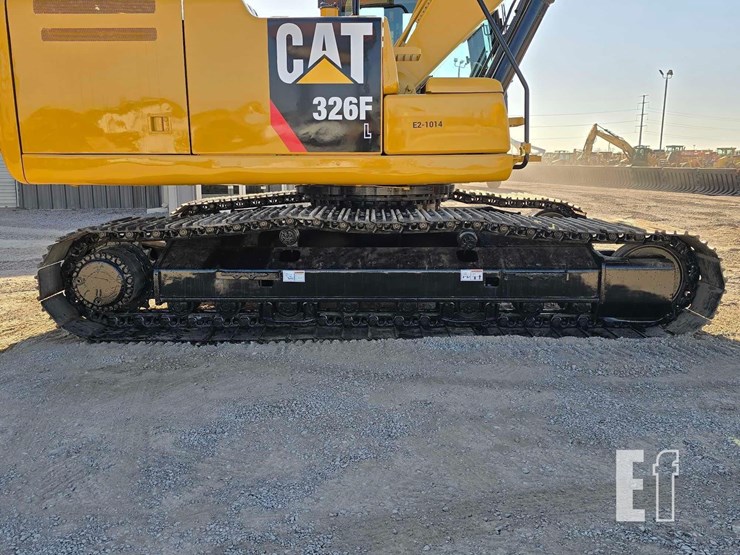 2017-caterpillar-326fl-image-34