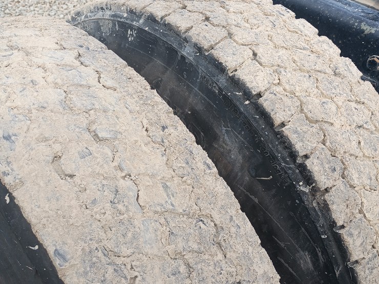 2012-massey-ferguson-8-image-71