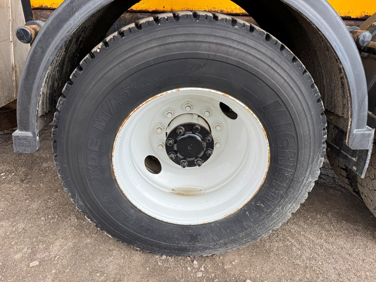 2009-international-workstar-7500-image-102