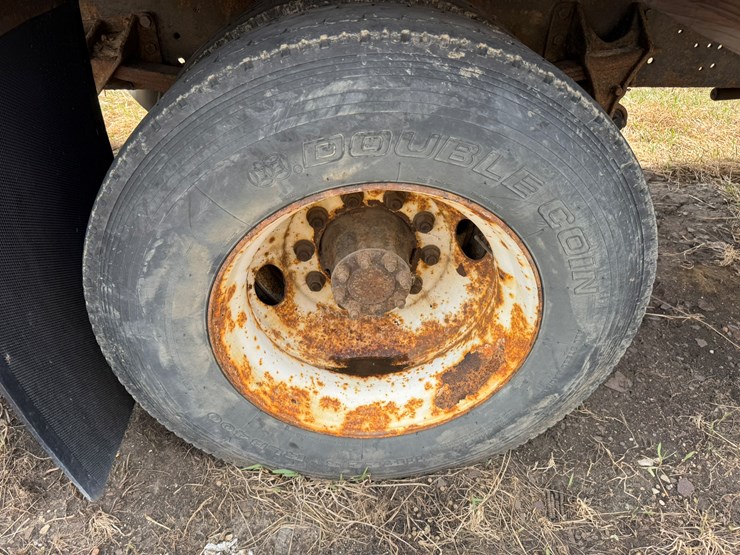 2007-international-durastar-4200-image-52