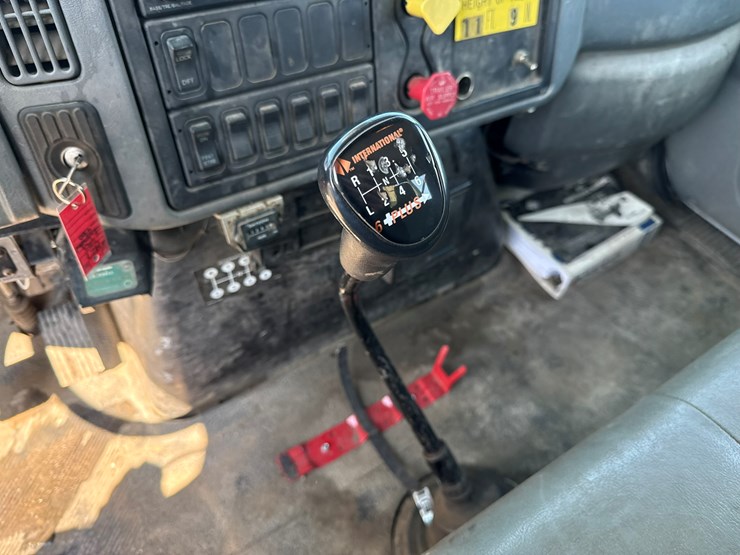 2002-international-4300-sba-image-37