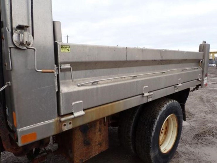 2006-ford-f650-xlt-image-37