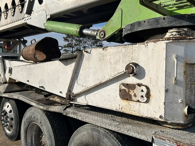 #2237-•-2006-mack-tri-axle-concrete-placement-truck-image-15