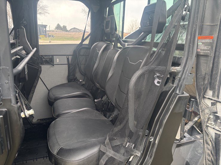 #2311-•-2023-can-am-hd-9-defender-xt-4x4-utv-image-33