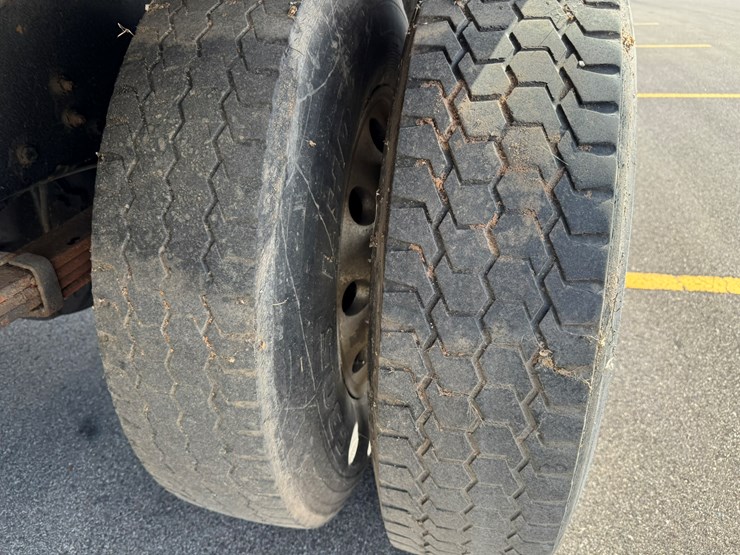 #2160-•-2006-freightliner-business-class-m2-box-truck-image-50