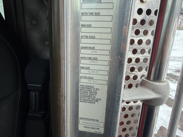 2011-kenworth-t800-image-90