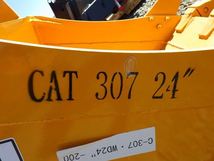 caterpillar-307-image-5