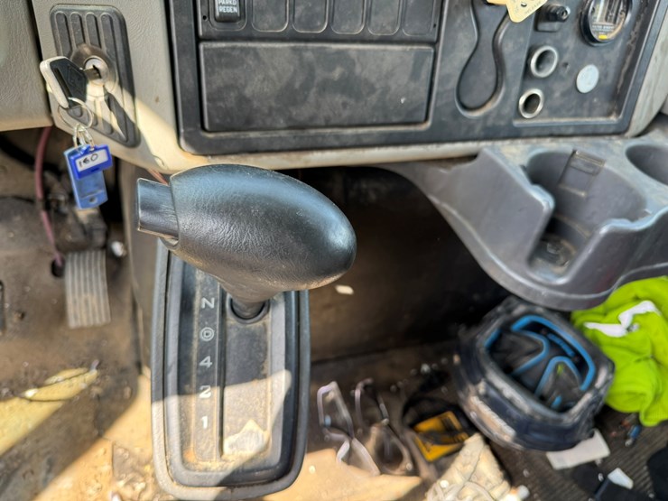 2010-international-4300-sba-image-36