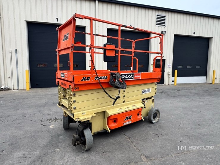 2018-jlg-3246es-image-3