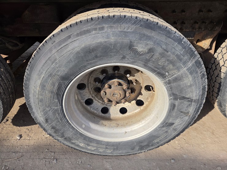 2012-international-7600-image-78