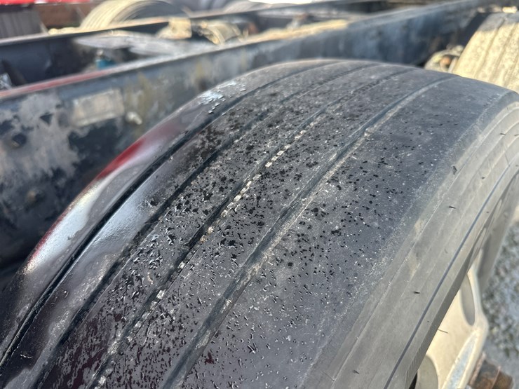 2012-international-7600-image-91