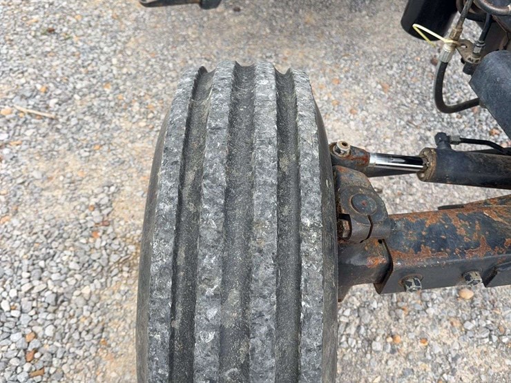 new-holland-tt55-image-11