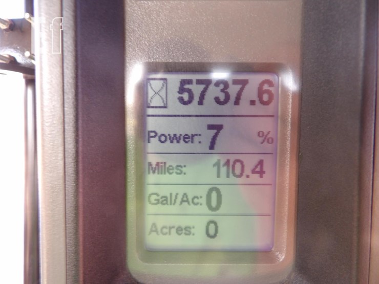 new-holland-t9040-image-21