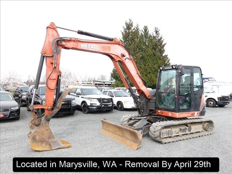 2015-kubota-kx080-4-image-1