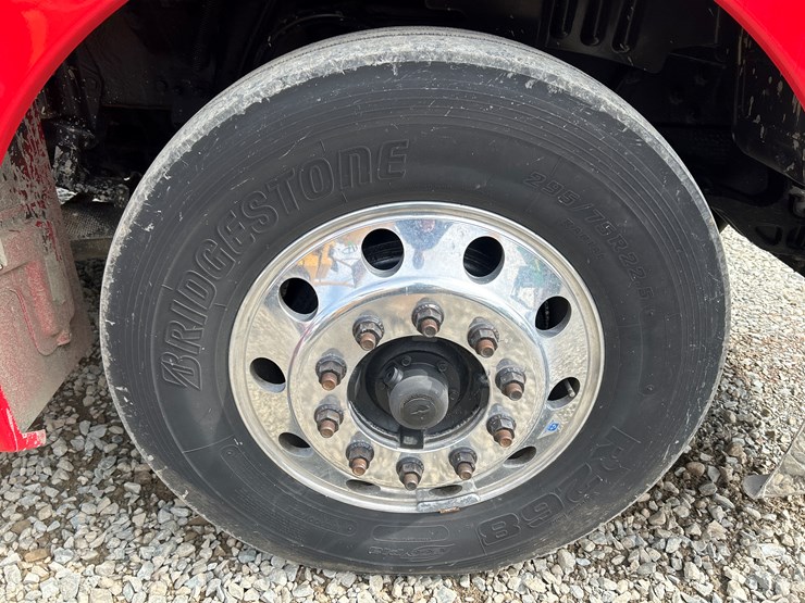 2015-kenworth-t680-image-77