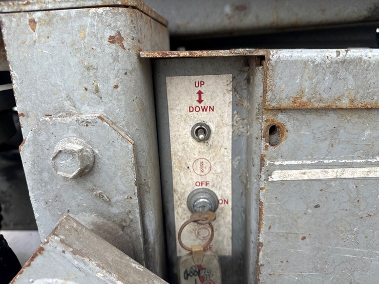 massey-ferguson-8-image-22