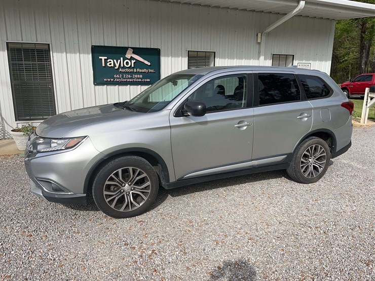 2018-mitsubishi-outlander-image-2