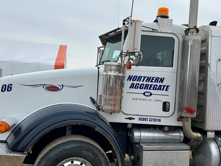 2006-caterpillar-c15-image-15