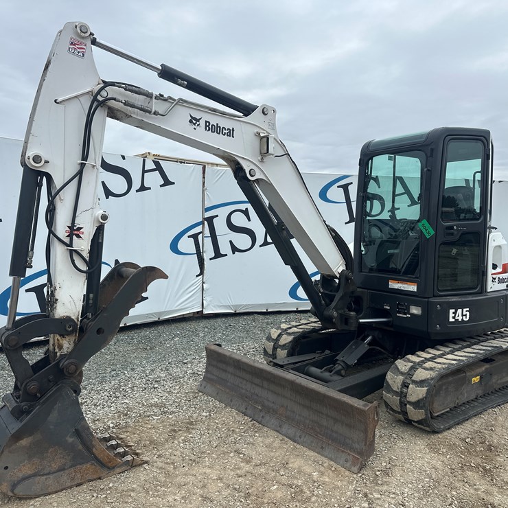 BOBCAT E45