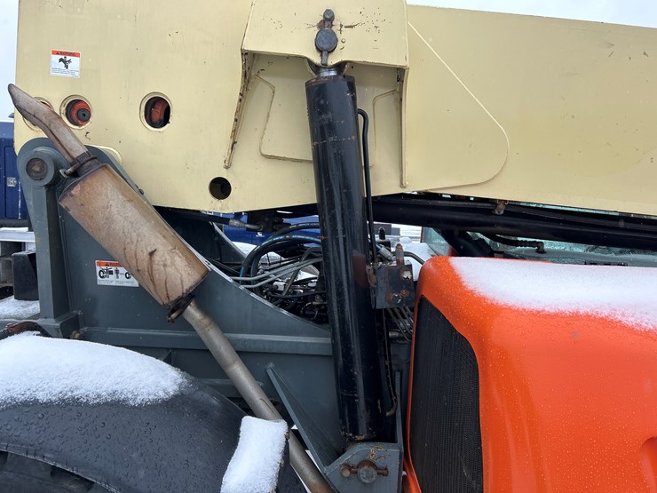 2006-jlg-g12-55a-image-32