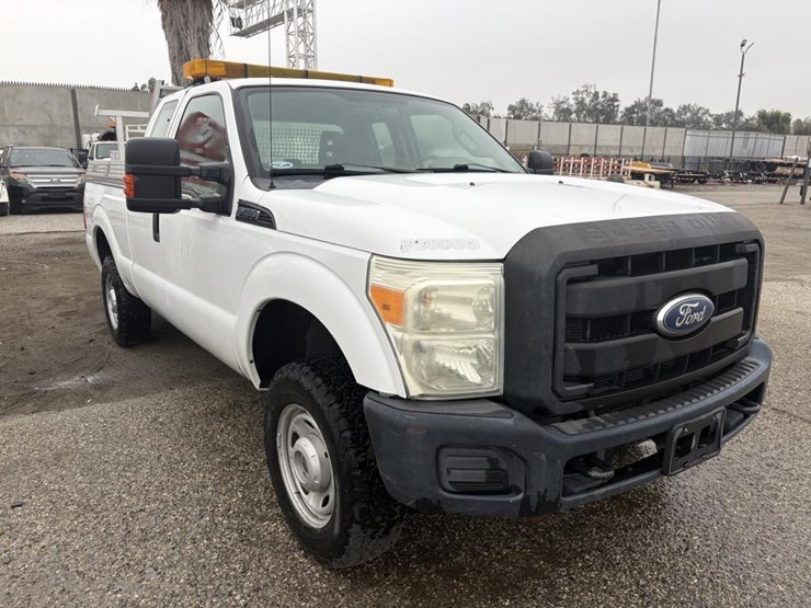 2011-ford-f250-image-2