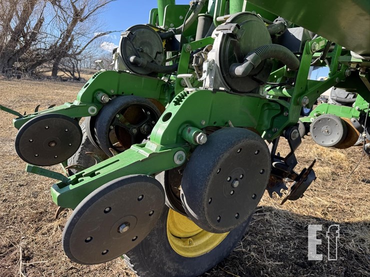 john-deere-1770-image-22