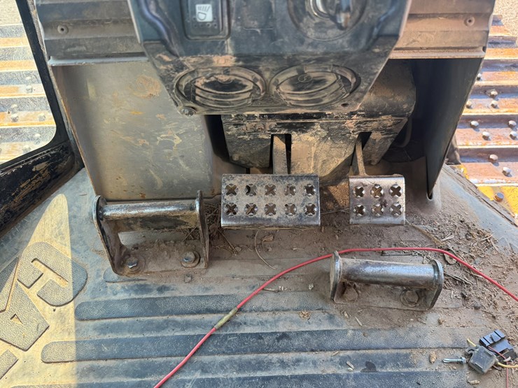 caterpillar-d5g-lgp-image-32