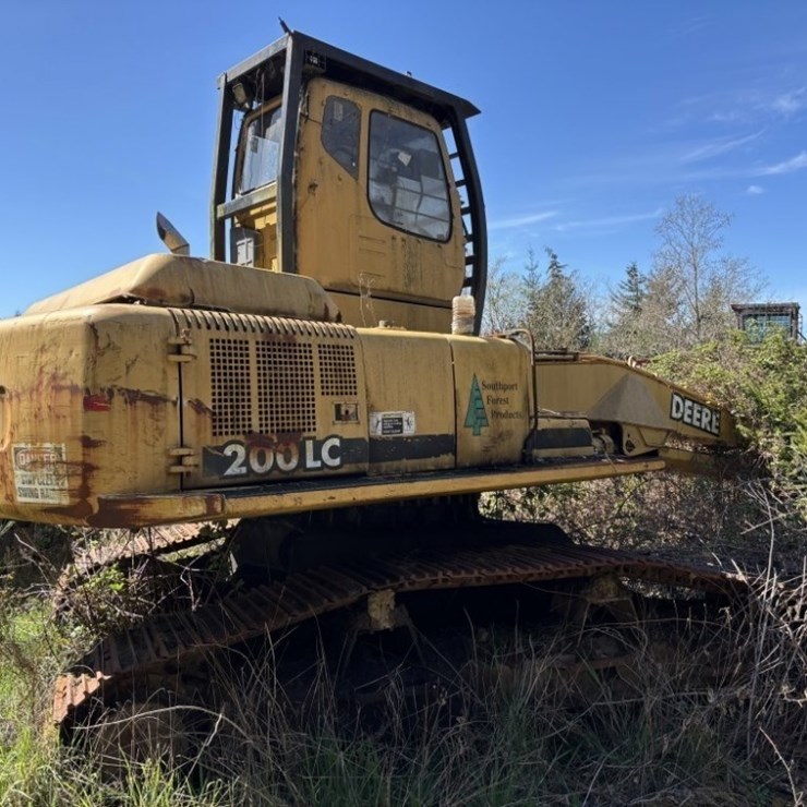 DEERE 200 LC