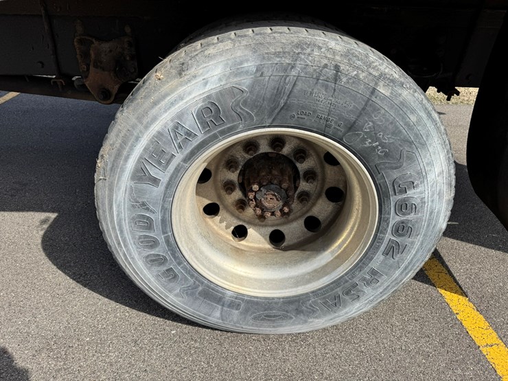 #2160-•-2006-freightliner-business-class-m2-box-truck-image-49