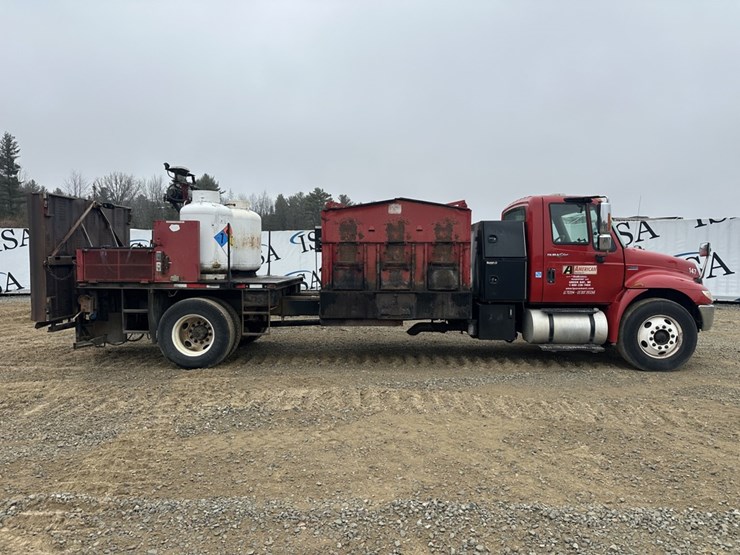 2013-international-durastar-4300-image-6