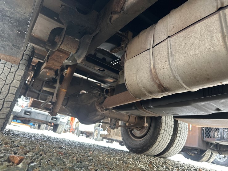 2010-ford-f350-image-54