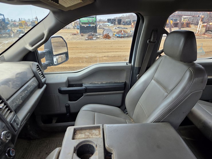 2017-ford-f350-image-44