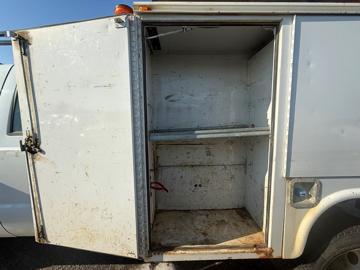 2012-ford-f550-xl-image-20