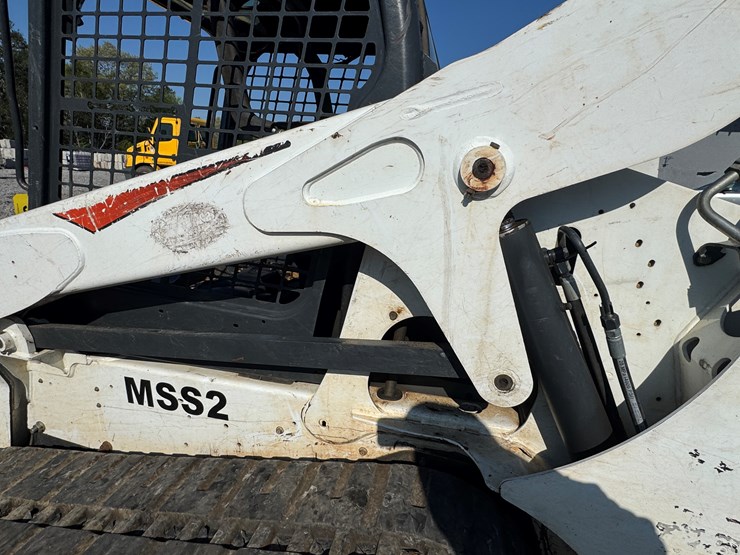 bobcat-t550-image-33