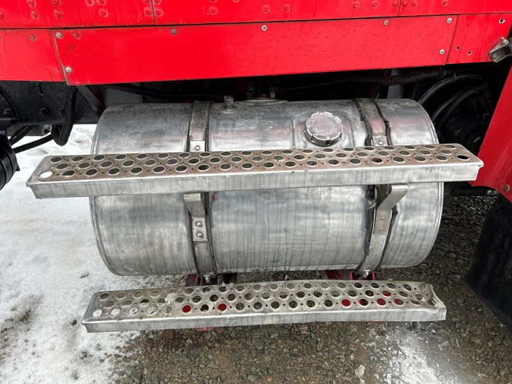 2007-kenworth-w900-image-33