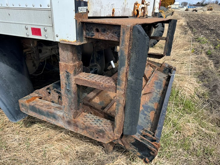 2007-international-durastar-4200-image-25