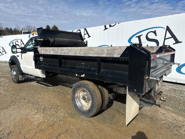 2006-ford-f550-image-3