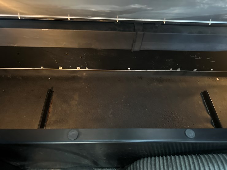 2013-peterbilt-365-image-56