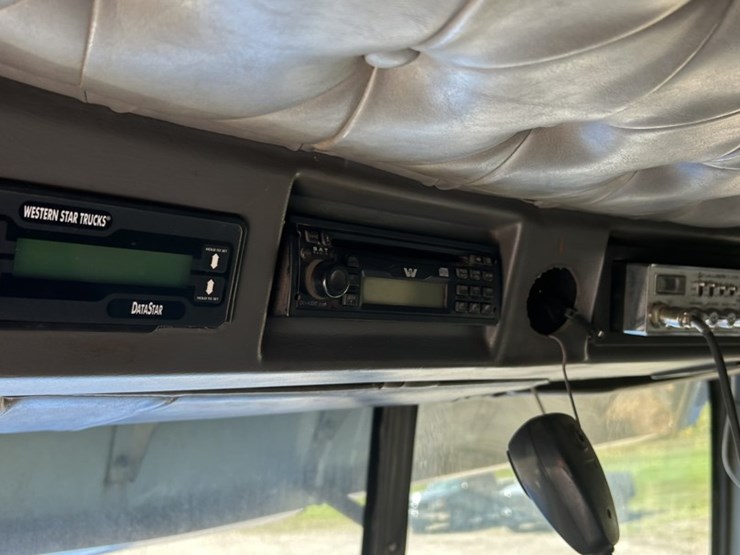2006-western-star-4900-image-85