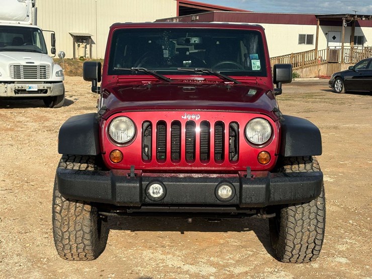 2013-jeep-wrangler-sport-image-5
