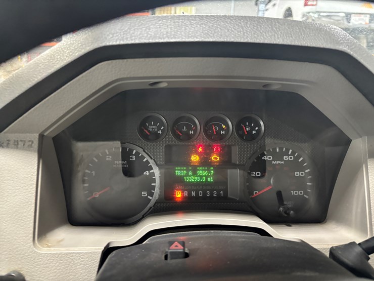 2009-ford-f350-image-40