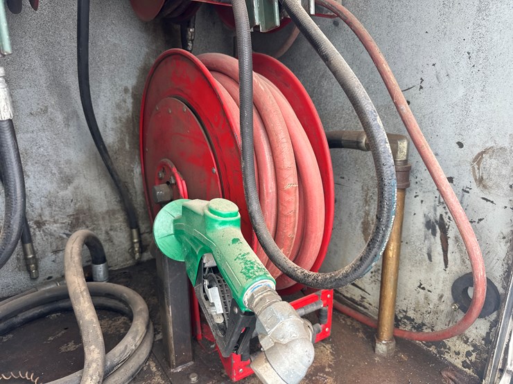 1995-international-8100-image-27