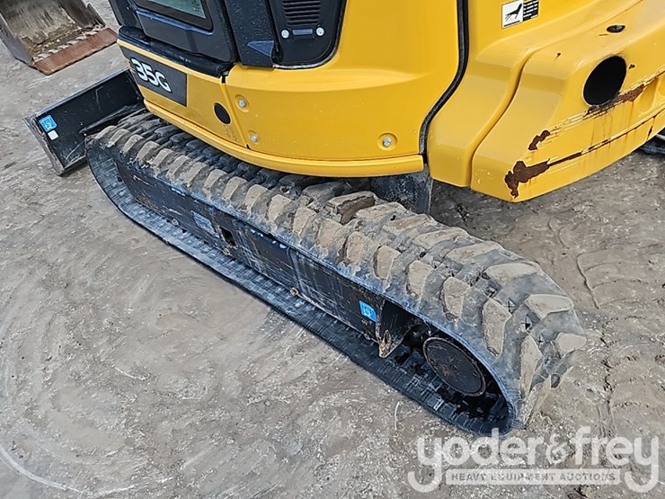 2022-deere-35g-image-26