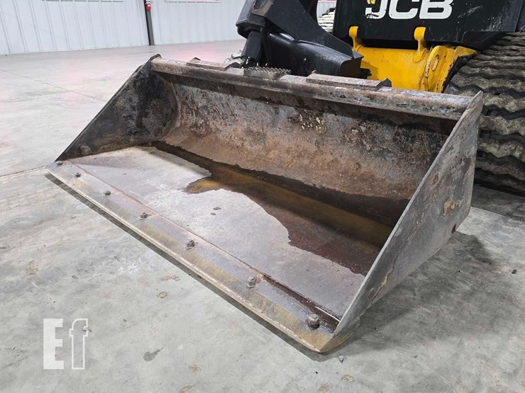 2021-jcb-3ts-8t-image-9